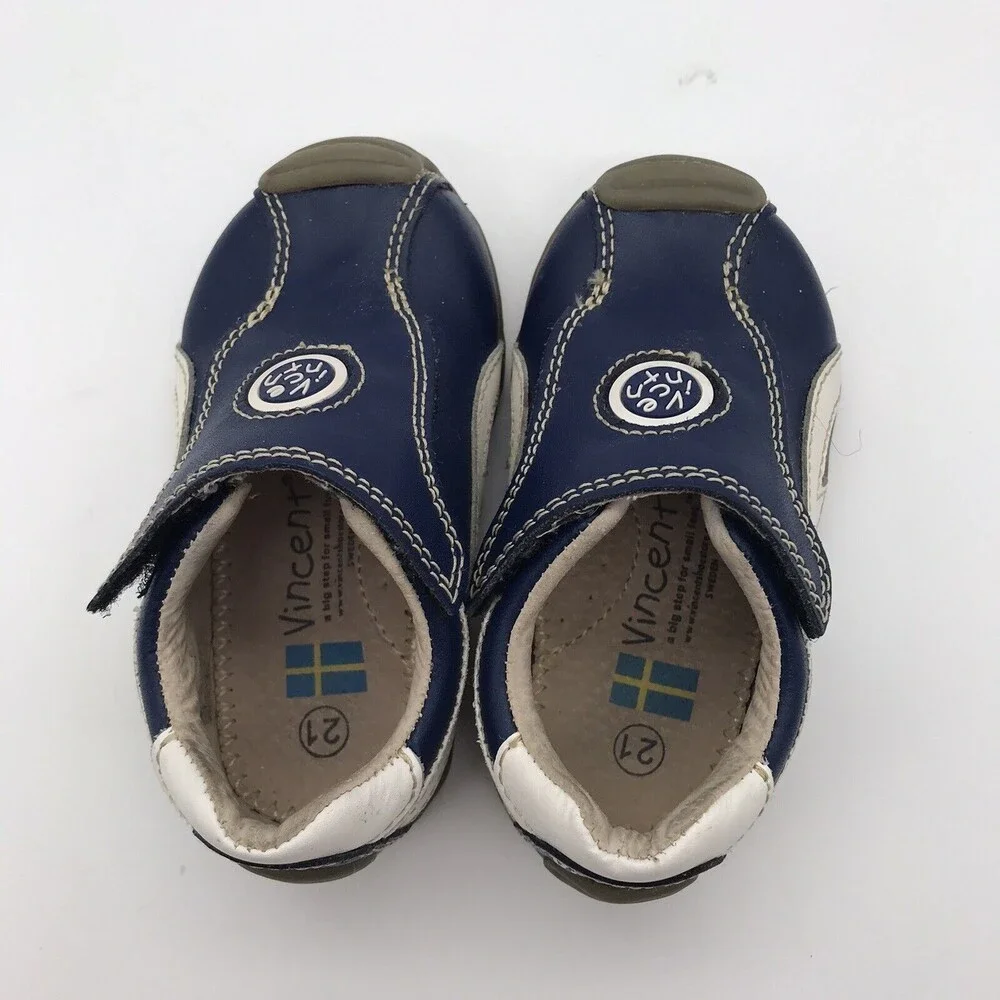 VINCENT Swedish Unisex Kids size 5.5 Shoes Cap Toe Blue & White Leather Sneakers